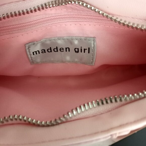 Madden Girl Pink Vegan Leather Crossbody Shoulder Bag w Bow Hair Clip - Picture 4 of 8